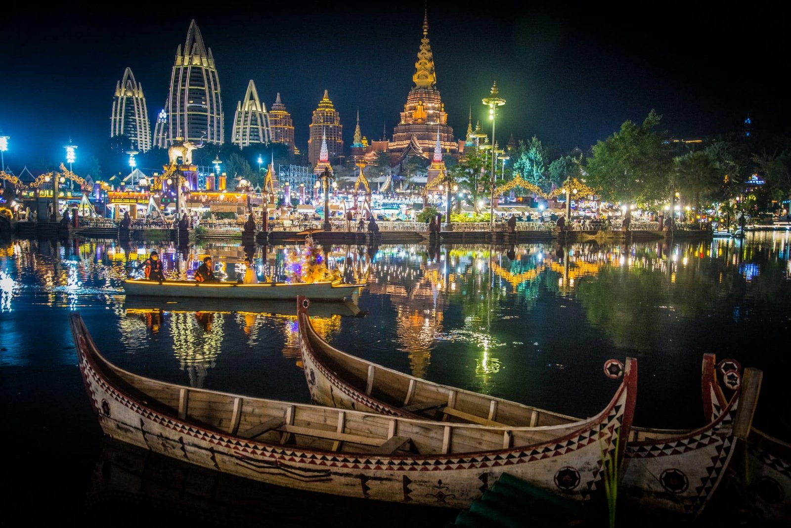 Riverside Canoes In Front Of Xishuangbanna Night Market In Xishuangbanna In China