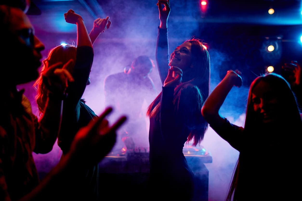 Young women dancing in a nightclub