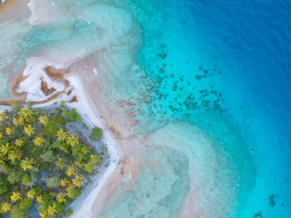 Tahiti atoll from above