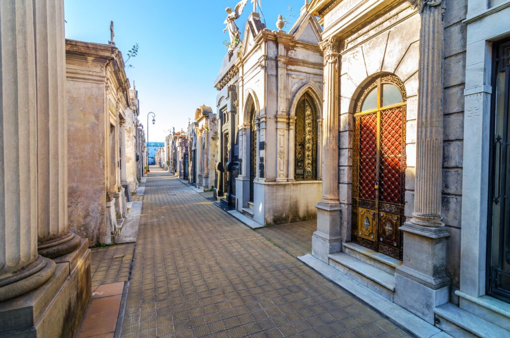 Recoleta Cemetery, Argentina's eminent burial site, features ornate mausoleums and echoes with historical significance. A solemn place where prominent figures find eternal repose amidst captivating architecture.